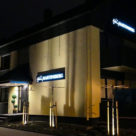 Hotel Am Martinsberg Андернах Экстерьер фото