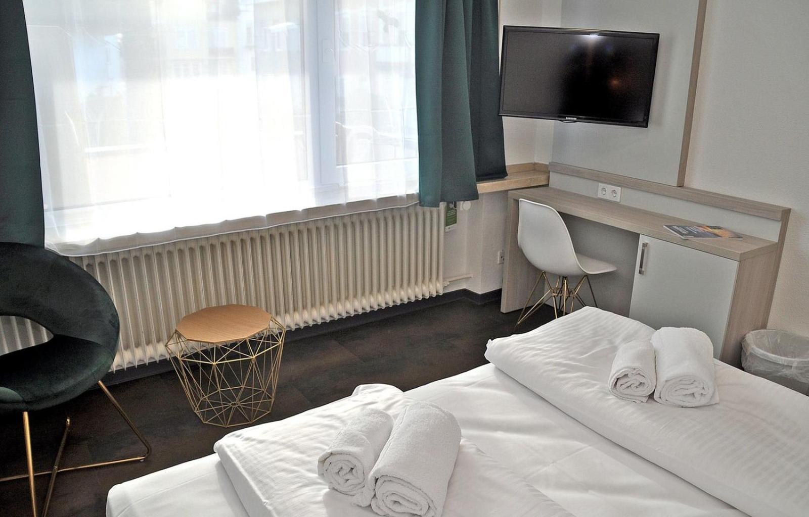 Hotel Am Martinsberg Андернах Экстерьер фото